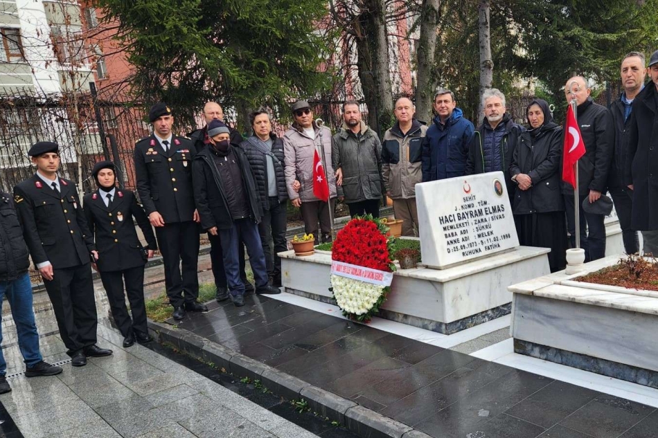 Şehit Devre Arkaşımız J.Komd.Tğm. Hacı Bayram ELMAS'ın Kabri Başında Anılması